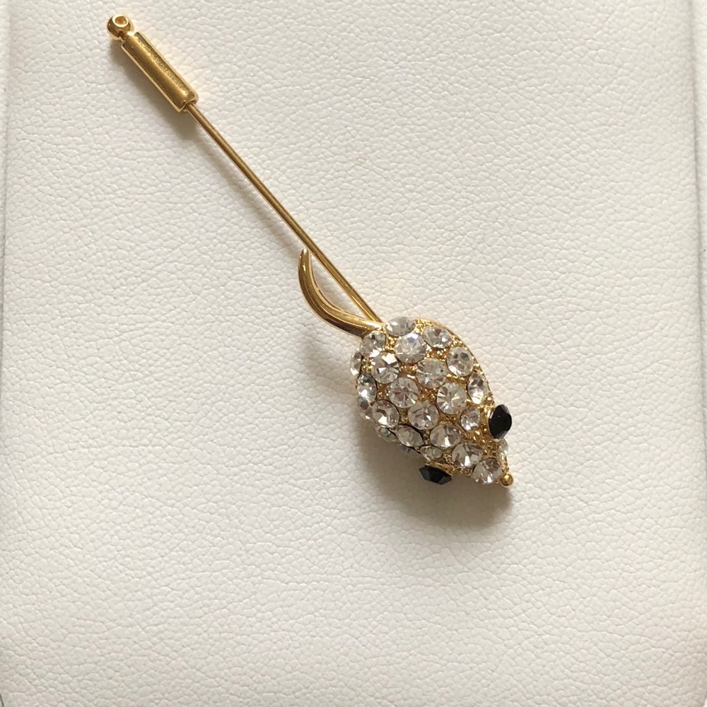 Mouse brooch